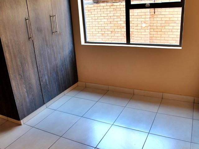 To Let 2 Bedroom Property for Rent in Die Bult North West